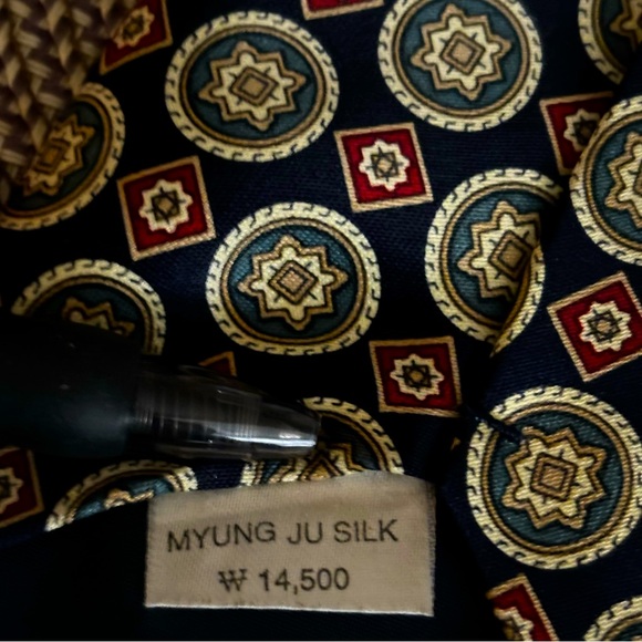 RENE’ CHAGAL HAND MADE GREEN NAVY SILK TIE  57” by 4” PATTERNED CIRCLES - Picture 3 of 7